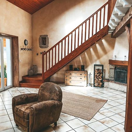 Villa De Charme En Haute-Savoie Clarafond-Arcine 外观 照片